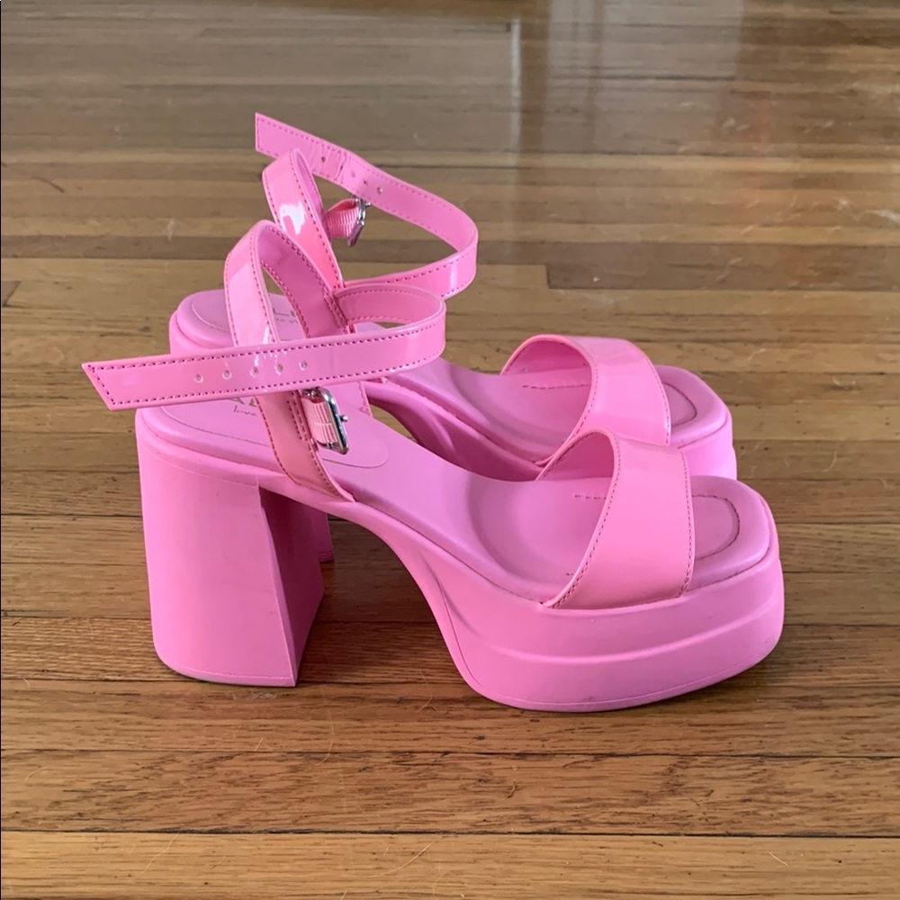 Aldo 💖Pink💖 Platform Sandals with Chunky Heel